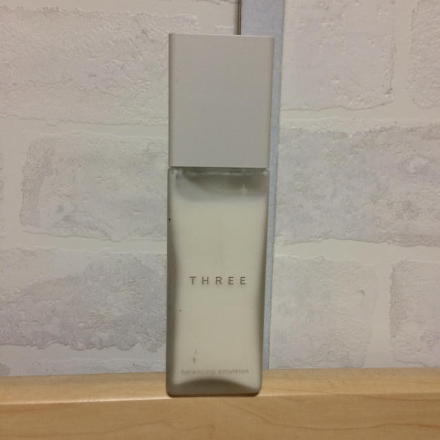 THREE(スリー)のthree バランシングエマルジョン コスメ/美容のスキンケア/基礎化粧品(乳液/ミルク)の商品写真