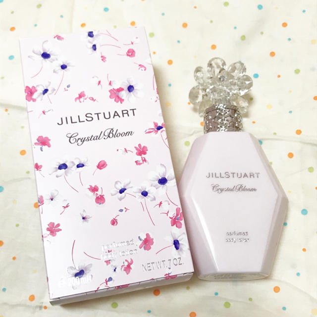 JILLSTUART(ジルスチュアート)の専用出品 コスメ/美容のボディケア(ボディローション/ミルク)の商品写真