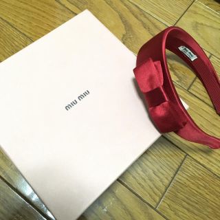 ミュウミュウ(miumiu)のmiu miu  リボンカチューシャ(カチューシャ)