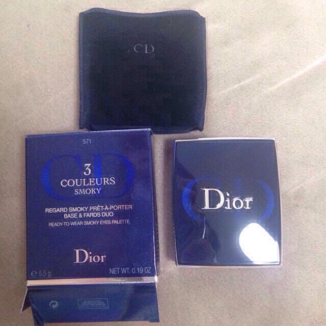 Dior(ディオール)のDior アイシャドウ♡ コスメ/美容のベースメイク/化粧品(その他)の商品写真