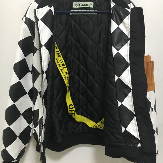 OFF-WHITE(オフホワイト)のOff-White ボンバージャケット  メンズのジャケット/アウター(ブルゾン)の商品写真