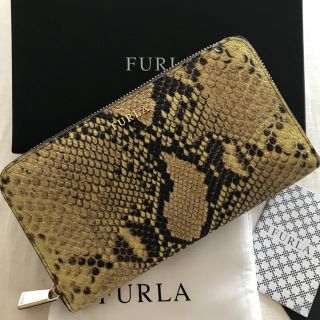 ★新品未使用★FURLA　フルラ　レザー　長財布　パイソン　ヘビ柄