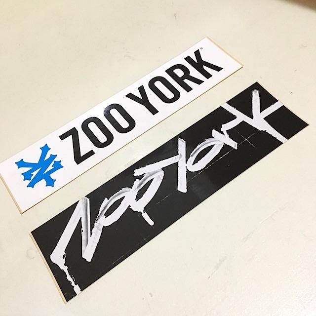 ZOO YORK(ズーヨーク)のZOO YORK ズーヨーク　オールド ステッカー ２枚セット スポーツ/アウトドアのスポーツ/アウトドア その他(スケートボード)の商品写真