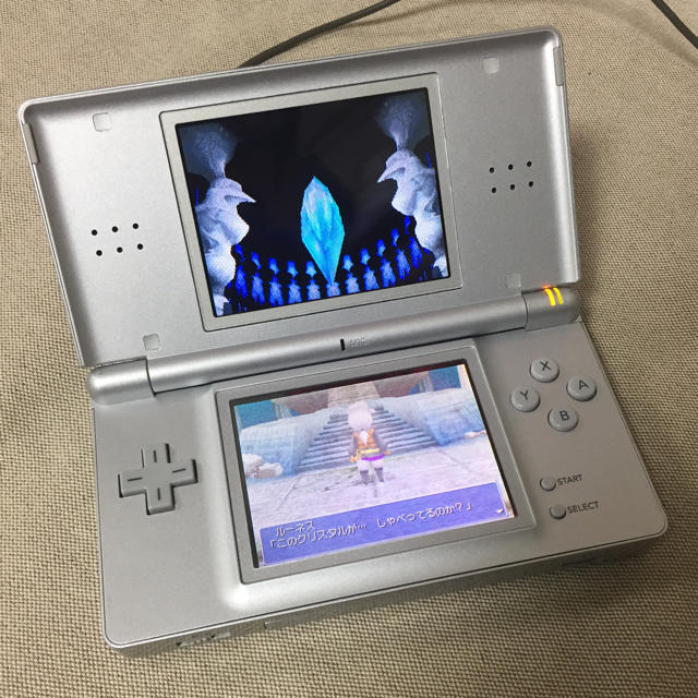 ニンテンドーDS LITE グロスシルバー ソフトset - 携帯用ゲーム本体