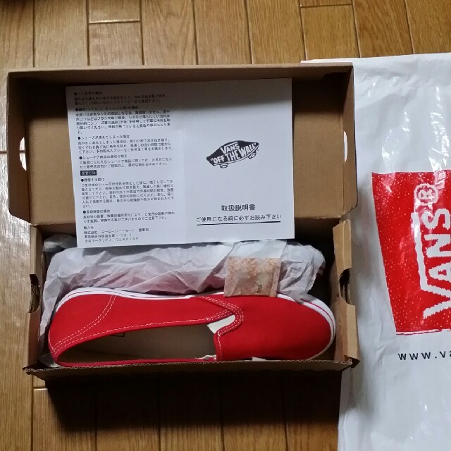 VANS(ヴァンズ)の【新品未使用‼】VANS スリッポン♪ レディースの靴/シューズ(スリッポン/モカシン)の商品写真