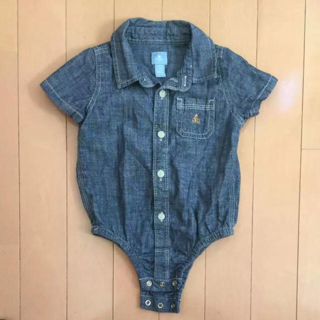 babyGAP(ベビーギャップ)の本日限定価格‼️【未使用品 ☆baby Gap】シャツ風ロンパース ☆70センチ キッズ/ベビー/マタニティのベビー服(~85cm)(ロンパース)の商品写真