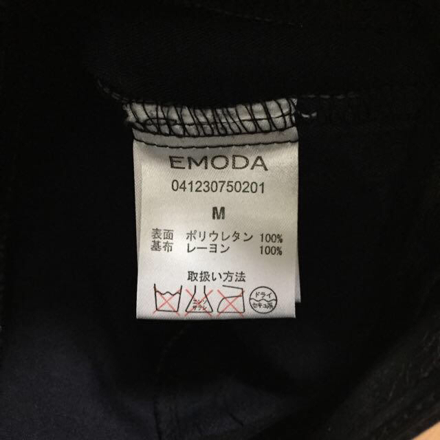 EMODA(エモダ)のEMODAレザーショーパン レディースのパンツ(ショートパンツ)の商品写真