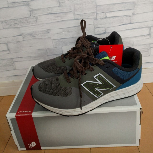 New Balance(ニューバランス)の購入前にコメントさま専用New BalanceMFL574BT22.0cm キッズ/ベビー/マタニティのキッズ靴/シューズ(15cm~)(スニーカー)の商品写真