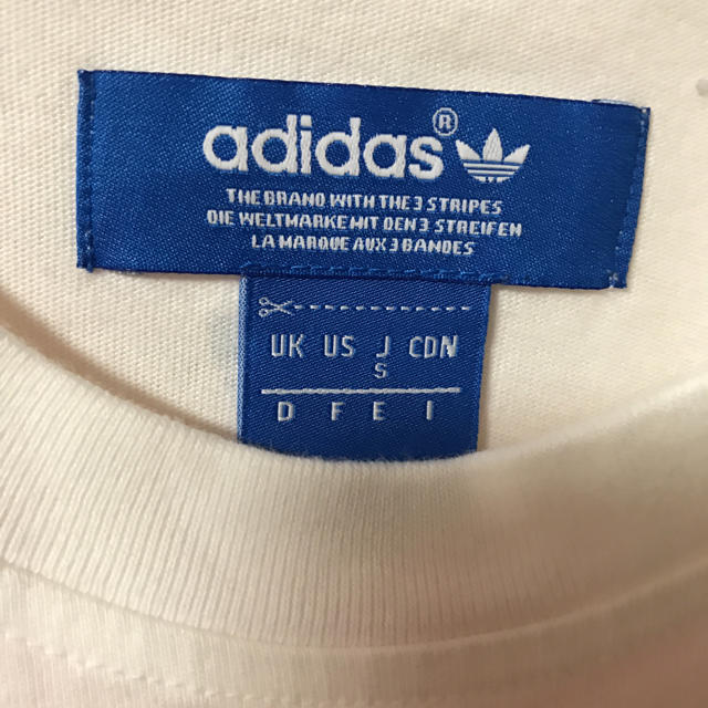 adidas(アディダス)のadidas ティシャツ メンズのトップス(Tシャツ/カットソー(半袖/袖なし))の商品写真