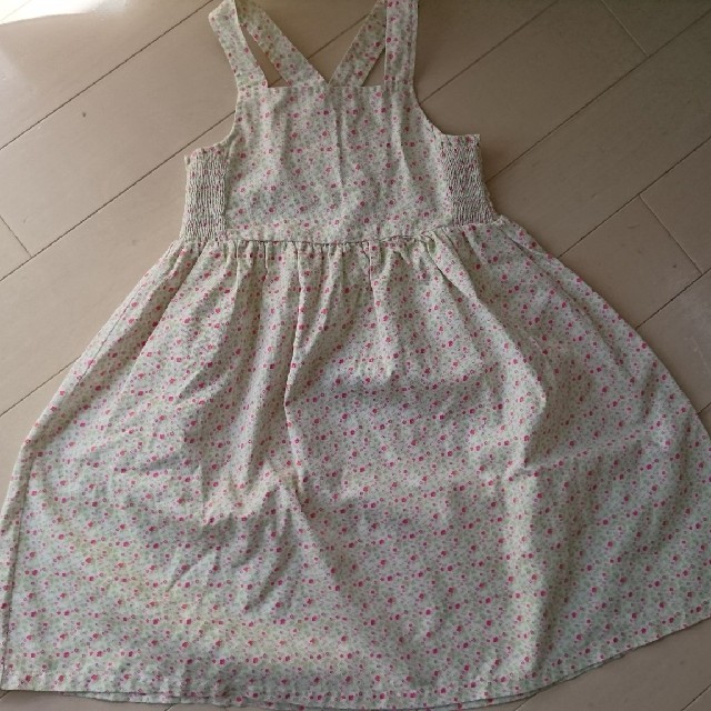 LAURA ASHLEY(ローラアシュレイ)のLAURA ASHLEY ワンピース２枚セット キッズ/ベビー/マタニティのキッズ服女の子用(90cm~)(ワンピース)の商品写真