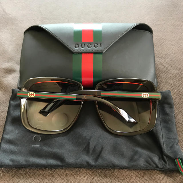 Gucci(グッチ)のGUCCI、グッチ、サングラス レディースのファッション小物(サングラス/メガネ)の商品写真