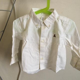 ベビーギャップ(babyGAP)のGAPギャプ ボタンダウンシャツ90(Tシャツ/カットソー)