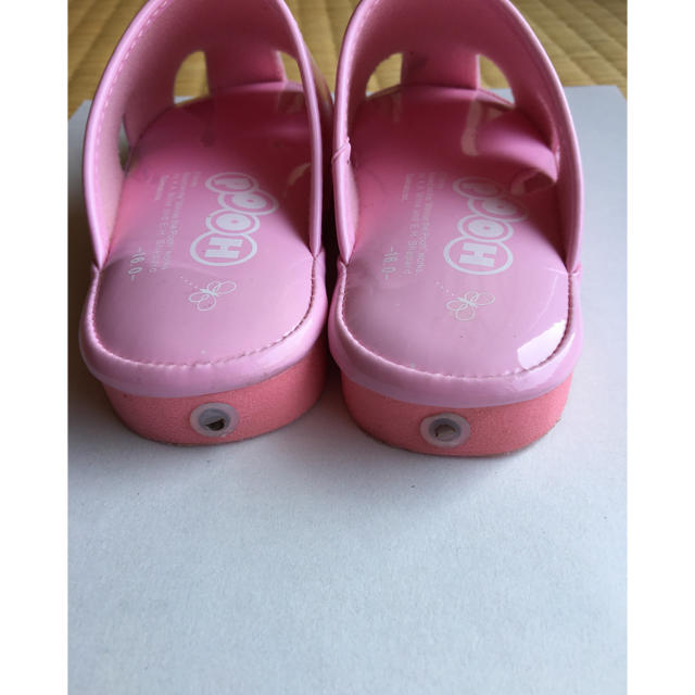 Disney(ディズニー)のサンダル  16センチ プーさん キッズ/ベビー/マタニティのキッズ靴/シューズ(15cm~)(サンダル)の商品写真