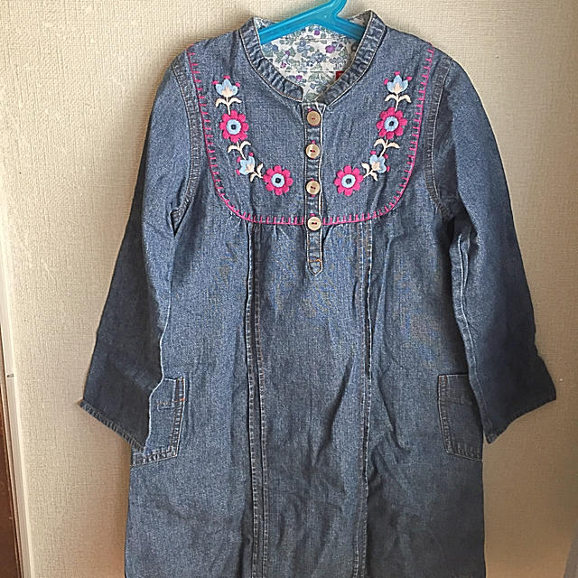 RAG MART(ラグマート)のRAG MART  デニムワンピース  130 ラグマート キッズ/ベビー/マタニティのキッズ服女の子用(90cm~)(ワンピース)の商品写真