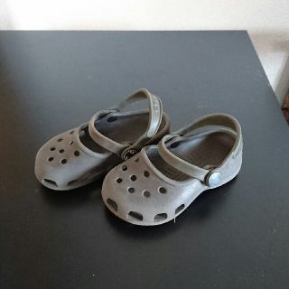 クロックス(crocs)のクロックス CROCS  ブラウン 6-7(サンダル)