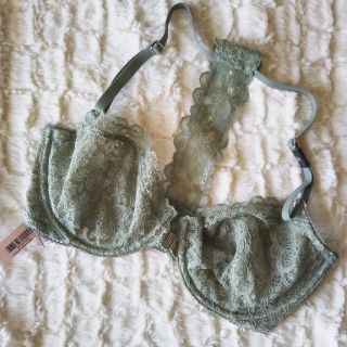 ヴィクトリアズシークレット(Victoria's Secret)のセクシーブラ 32D ヴィクトリアシークレット(ブラ)