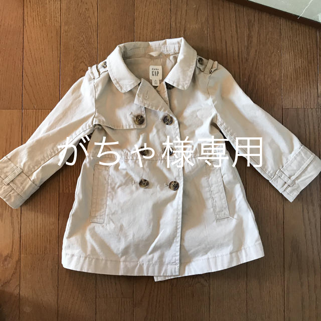 babyGAP(ベビーギャップ)のbaby GAP トレンチコート 女の子 キッズ/ベビー/マタニティのキッズ服女の子用(90cm~)(ジャケット/上着)の商品写真