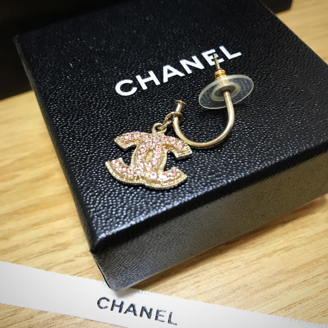 CHANEL(シャネル)のうりり様専用 メンズのアクセサリー(ピアス(片耳用))の商品写真