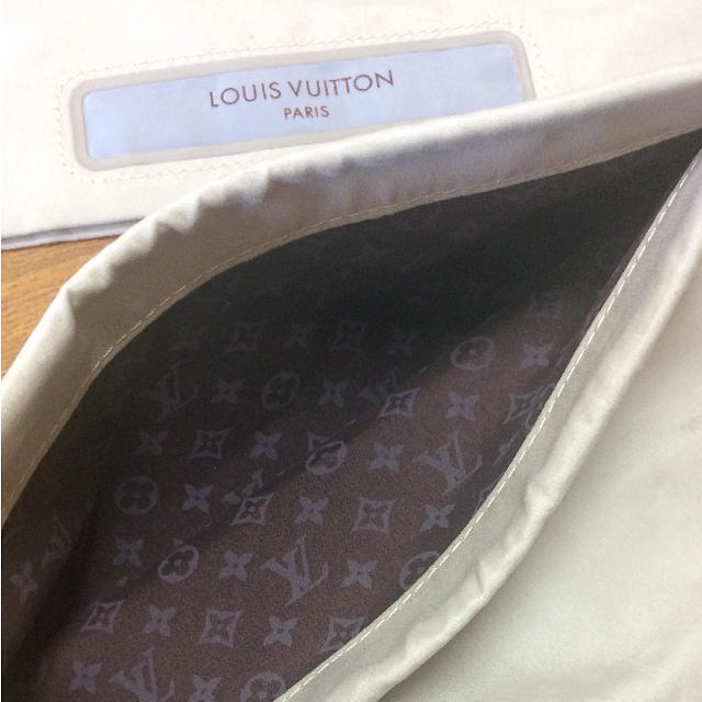 LOUIS VUITTON(ルイヴィトン)の残1点！超美品☆ルイヴィトン トラベル ポーチ 巾着 レディースのファッション小物(ポーチ)の商品写真