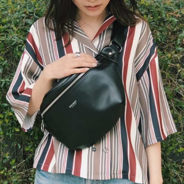 即完売品♪MOUSSY waist&shoulder BAG♡ボディーバッグ