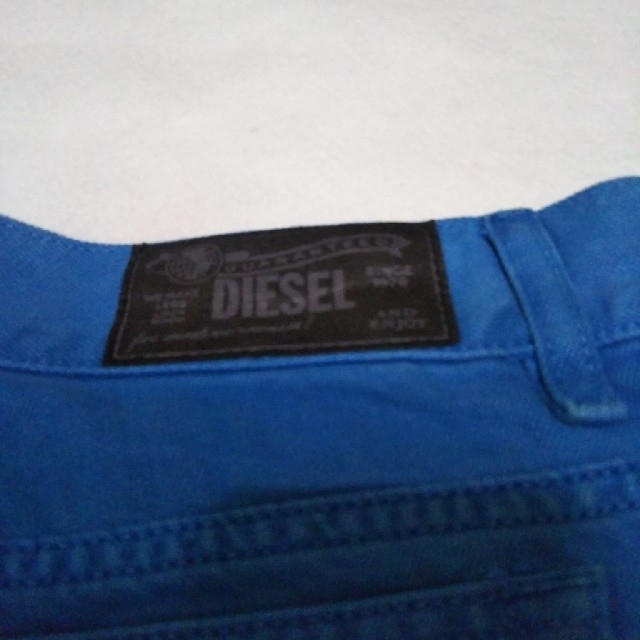 DIESEL(ディーゼル)のディーゼル ハーフデニムパンツ レディースのパンツ(デニム/ジーンズ)の商品写真