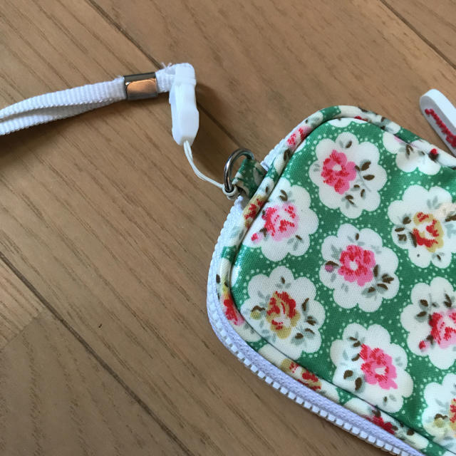 Cath Kidston(キャスキッドソン)のキャスキッドソン  ポーチ レディースのファッション小物(ポーチ)の商品写真