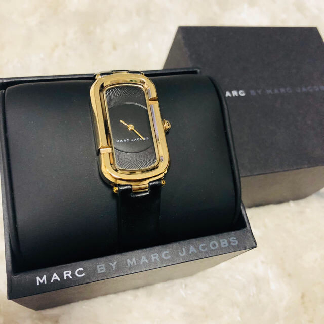 ファッション小物MARC JACOBS 時計 ブラック ゴールド