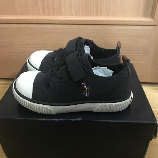 POLO RALPH LAUREN(ポロラルフローレン)のpolo Ralph Lauren キッズスニーカー 13センチ キッズ/ベビー/マタニティのベビー靴/シューズ(~14cm)(スニーカー)の商品写真