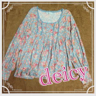 デイシー(deicy)のdeicy★水色花柄フレアトップス★(カットソー(長袖/七分))