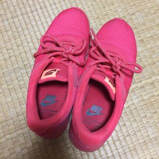 ナイキ(NIKE)のNIKE タンジュン サーモンピンク(スニーカー)