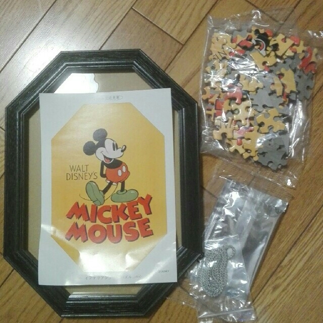 Disney(ディズニー)のミッキーマウス　ジグゾーパズル　額縁付き エンタメ/ホビーのエンタメ その他(その他)の商品写真