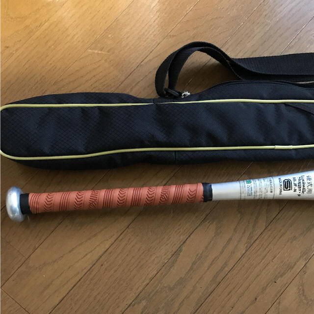 Louisville Slugger(ルイスビルスラッガー)の【美品】硬式バット ルイスビルスラッガー スポーツ/アウトドアの野球(バット)の商品写真