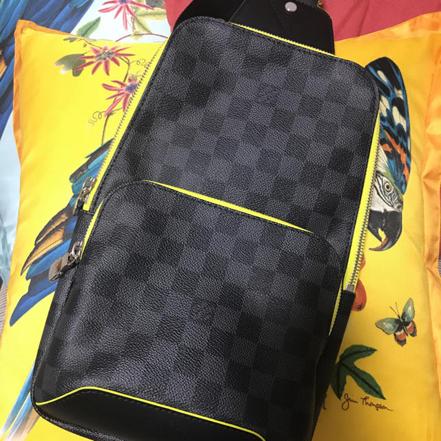 LOUIS VUITTON(ルイヴィトン)のみつこ様専用LouisVuitton ルイヴィトン アヴェニュースリングバック メンズのバッグ(ショルダーバッグ)の商品写真