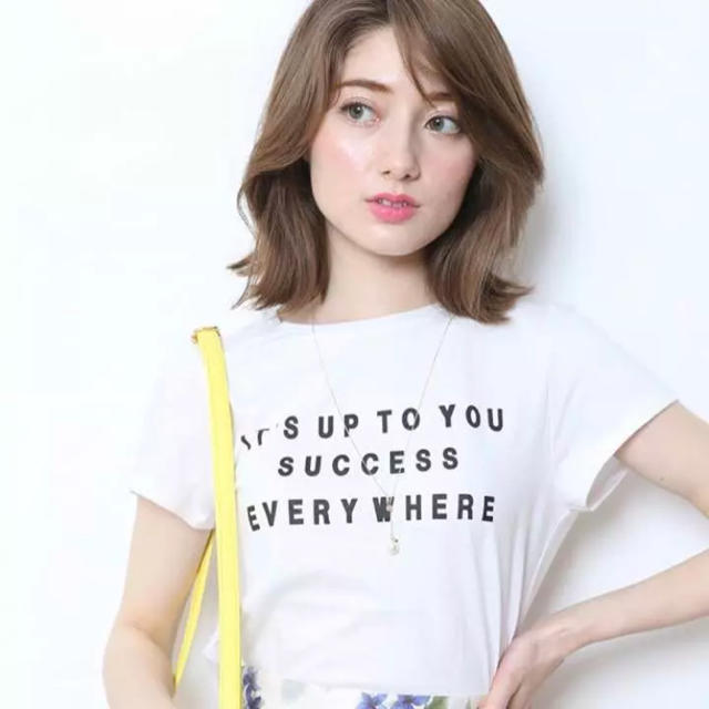 新品 未使用 Apuweiser-riche ノベルティ Tシャツ&ネックレス