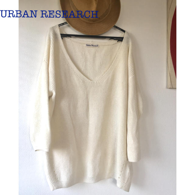 URBAN RESEARCH(アーバンリサーチ)のURBAN RESEARCH リネンコットンVネックニット ゆるシルエット レディースのトップス(ニット/セーター)の商品写真