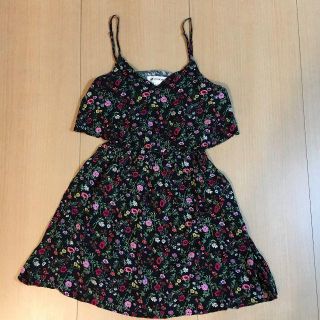 エイチアンドエム(H&M)の【美品】H&M ボタニカル柄 花柄 胸元フリル リゾートワンピース レディース(ミニワンピース)