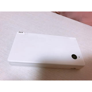 ニンテンドーDS(ニンテンドーDS)のDSi ホワイト美品(携帯用ゲーム機本体)