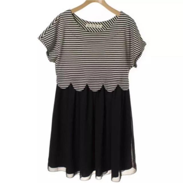 Dot&Stripes CHILDWOMAN(ドットアンドストライプスチャイルドウーマン)の値下げ！ ドットアンドストライプス ボーダー 切替 スカラップ ワンピース レディースのワンピース(ひざ丈ワンピース)の商品写真