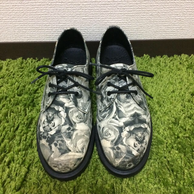 Dr. Martens LESTER