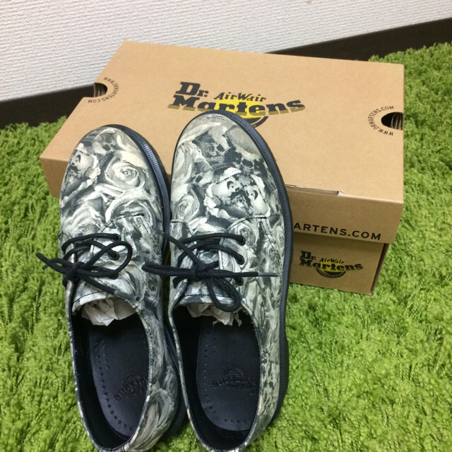 Dr. Martens LESTER