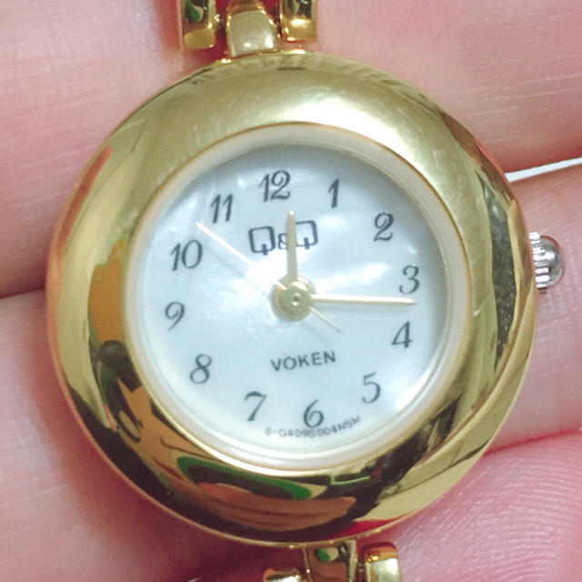 CITIZEN(シチズン)の【VOKEN Q&Q】シェル文字盤ゴールド腕時計✩︎美品 レディースのファッション小物(腕時計)の商品写真