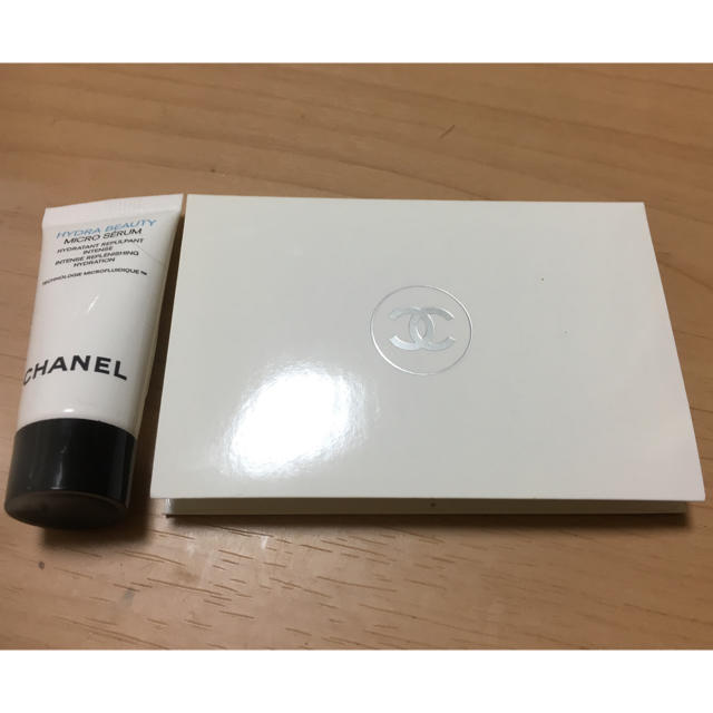 CHANEL(シャネル)のCHANEL 保湿美容液 ファンデーション サンプル コスメ/美容のキット/セット(サンプル/トライアルキット)の商品写真