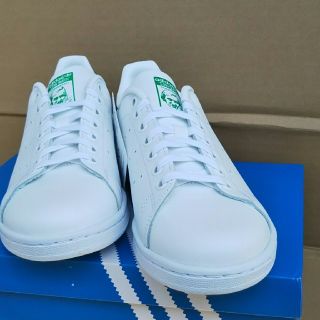 アディダス(adidas)の新品★スタンスミス★グリーン★24.5★STAN SMITH(スニーカー)