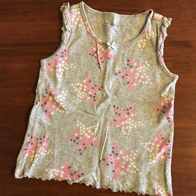 GAP(ギャップ)のgap 100 タンクトップ キッズ/ベビー/マタニティのキッズ服女の子用(90cm~)(Tシャツ/カットソー)の商品写真