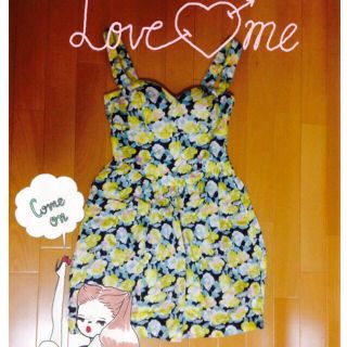 ミーアンドミークチュール(me & me couture)のme&me♥︎ビオラ柄ドレス(ミニワンピース)