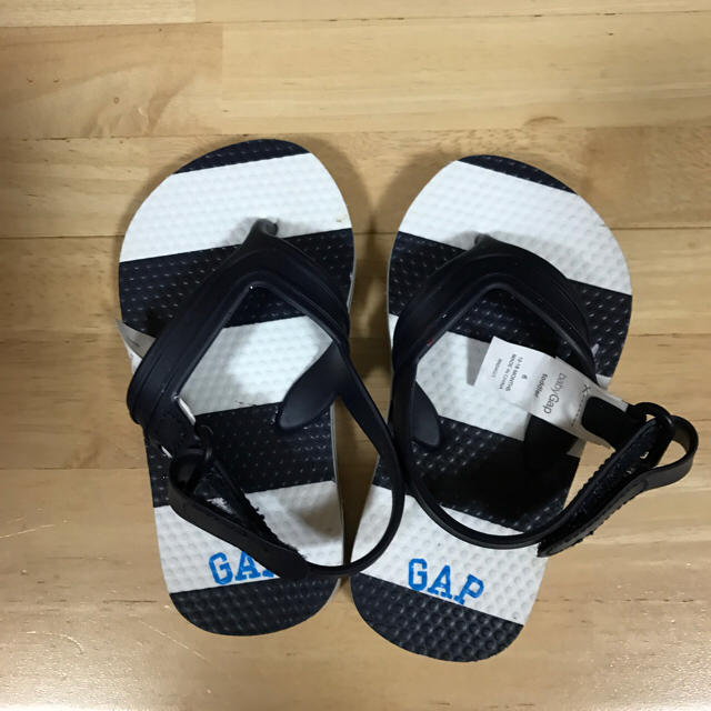 babyGAP(ベビーギャップ)のGap ビーチサンダル キッズ/ベビー/マタニティのベビー靴/シューズ(~14cm)(サンダル)の商品写真