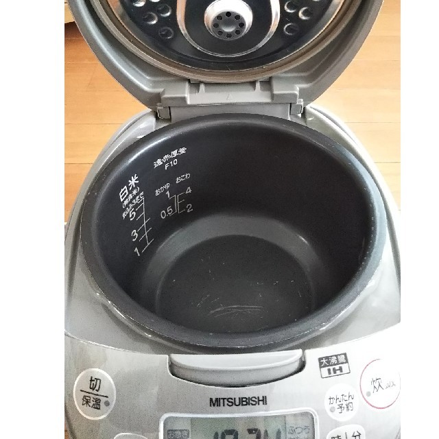 三菱(ミツビシ)のIH炊飯器 MITSUBISHI スマホ/家電/カメラの調理家電(炊飯器)の商品写真