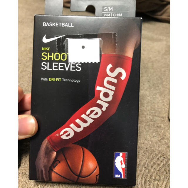 Supreme Nike NBA Shooting SleeveRedSIZE