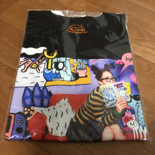 安室奈美恵Tシャツ♥️25th エンタメ/ホビーのタレントグッズ(ミュージシャン)の商品写真