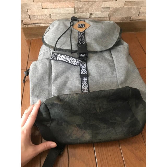 Dakine(ダカイン)のDAKINeリュック迷彩 レディースのバッグ(リュック/バックパック)の商品写真